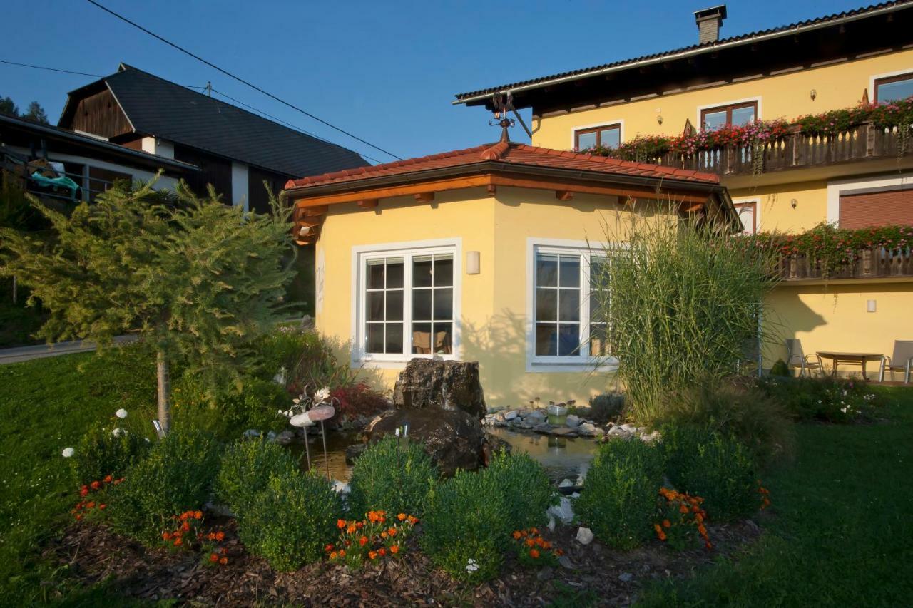 Pleschinhof Villa Velden am Woerthersee Exterior photo